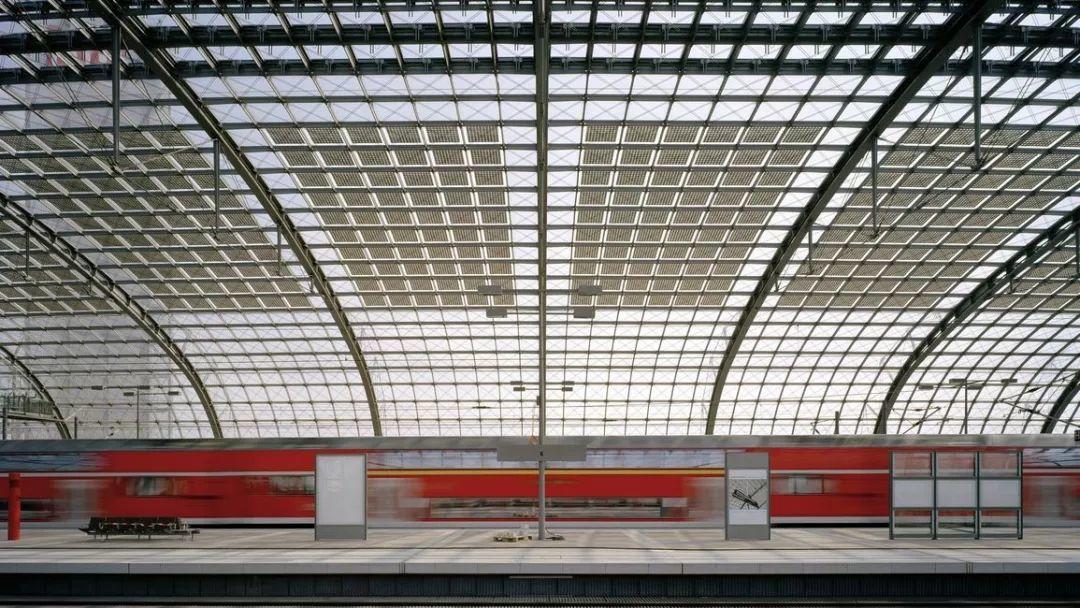 火车站设计为什么非要紧张严肃又对称？全球9个活泼浪漫的城市交通枢纽