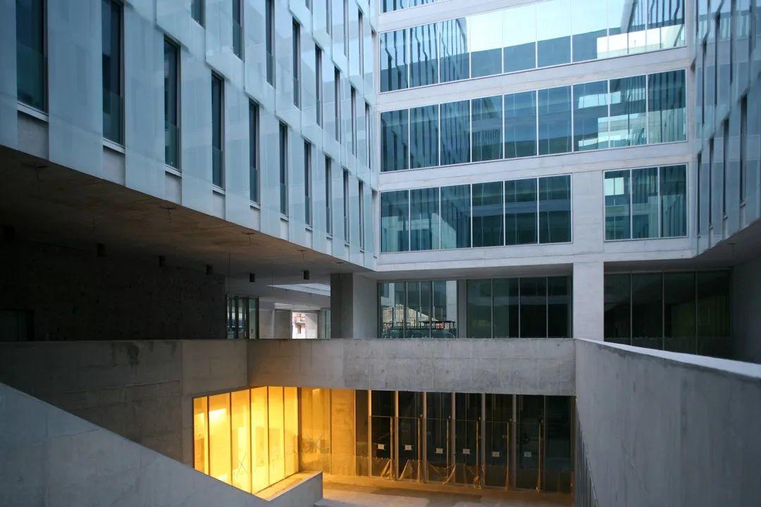 作品集来了！2020年普利兹克建筑奖得主的「11个经典建筑作品」